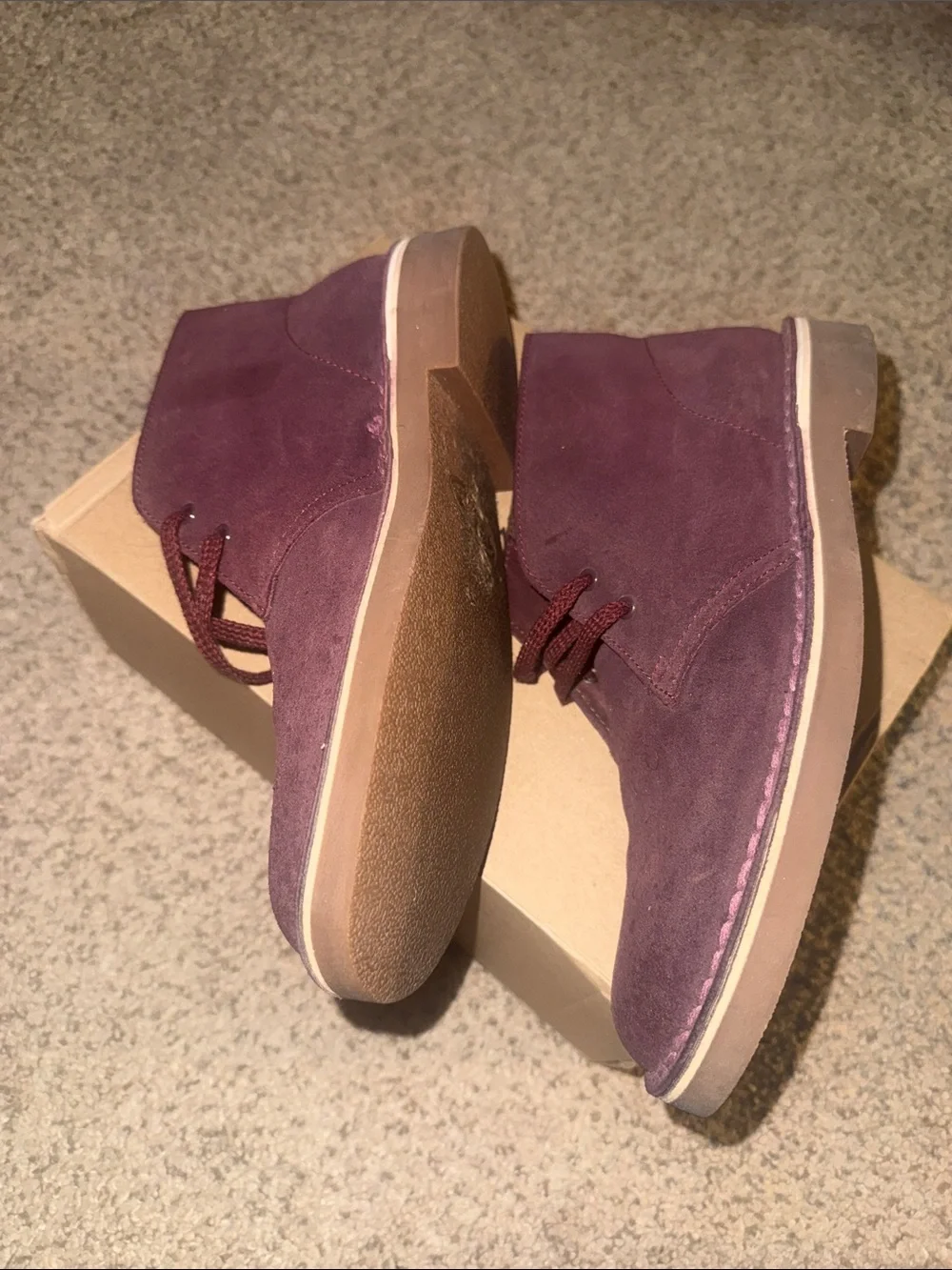 Clarks Plum Suede Desert Chukka Boots Size 7